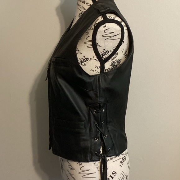 Harley-Davidson Black Leather Vest - Picture 6 of 12